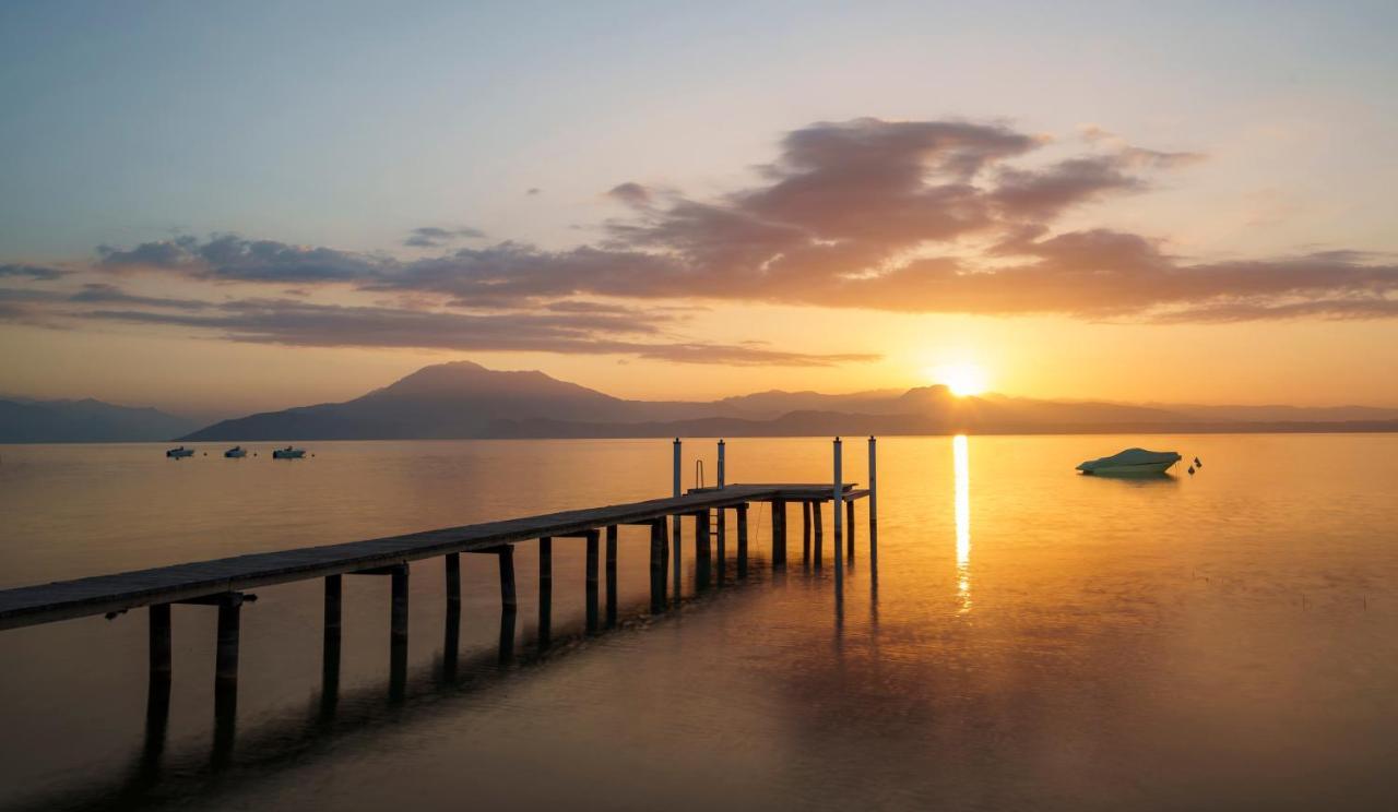 Lake Apartment Primea Sirmione Luaran gambar