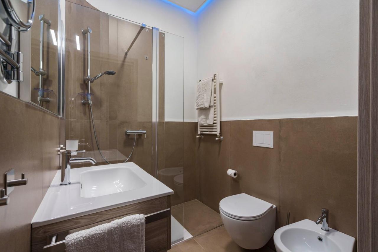Lake Apartment Primea Sirmione Luaran gambar